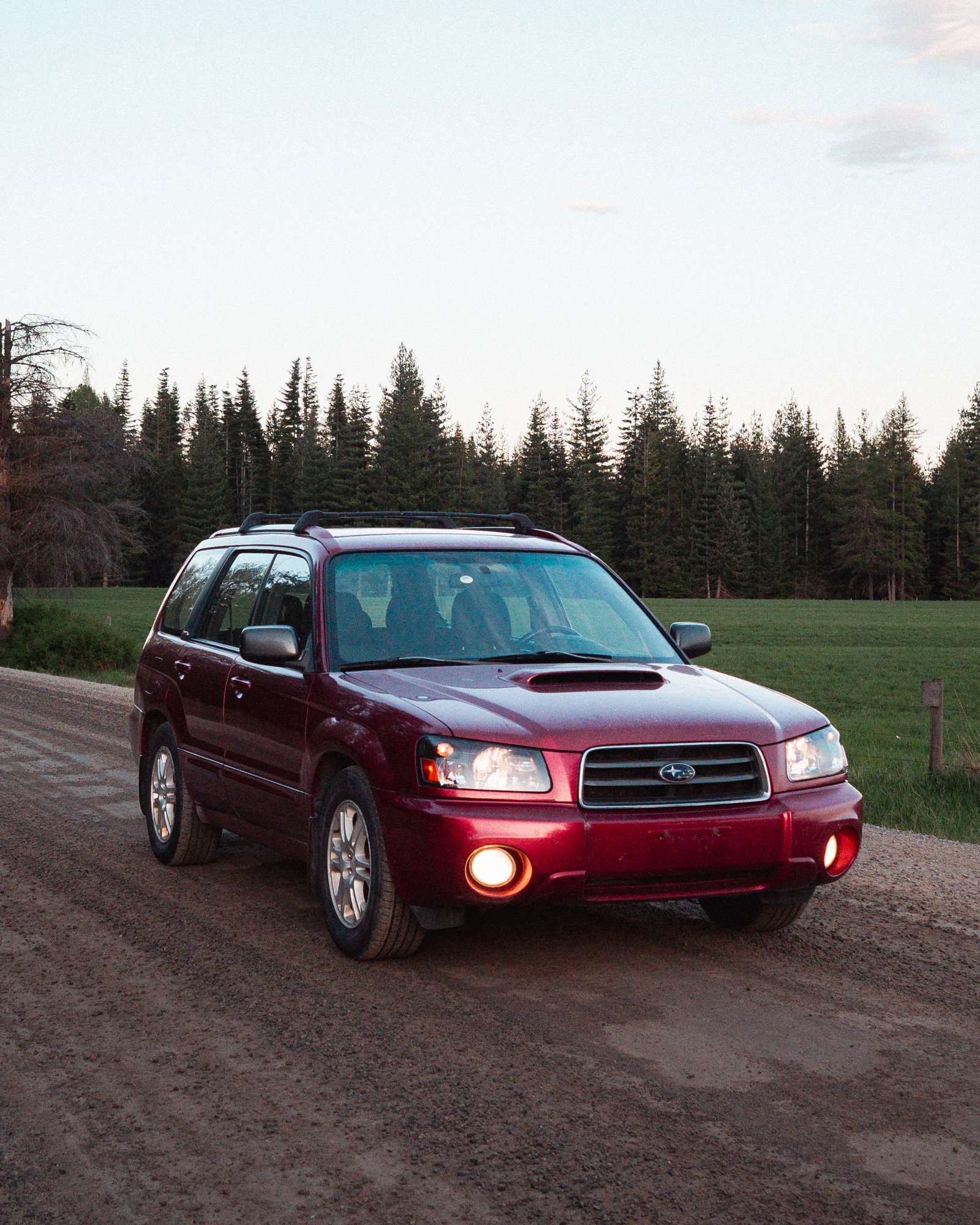 2004 Subaru Forester XT-17.jpg