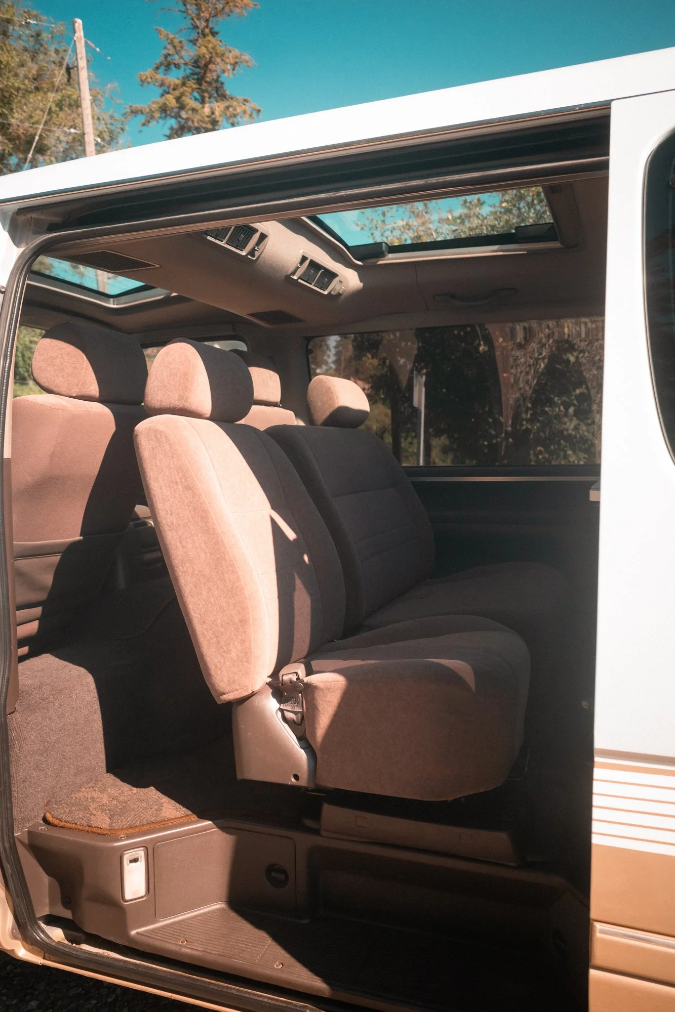 2001Hiace-17.jpg