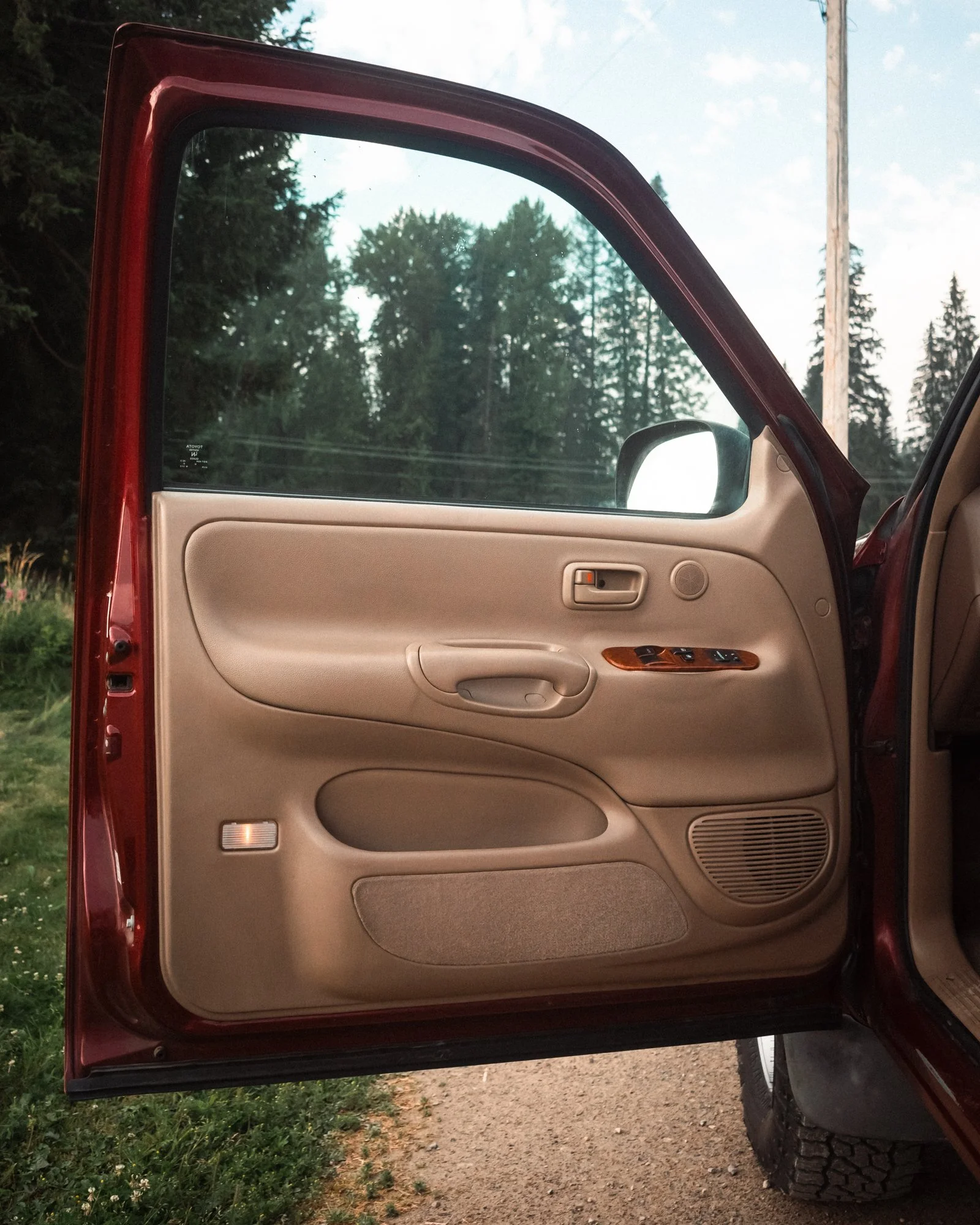 2001LimitedTundra-6.jpg