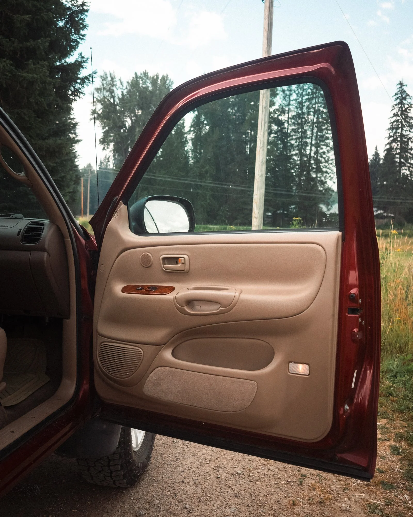2001LimitedTundra-11.jpg