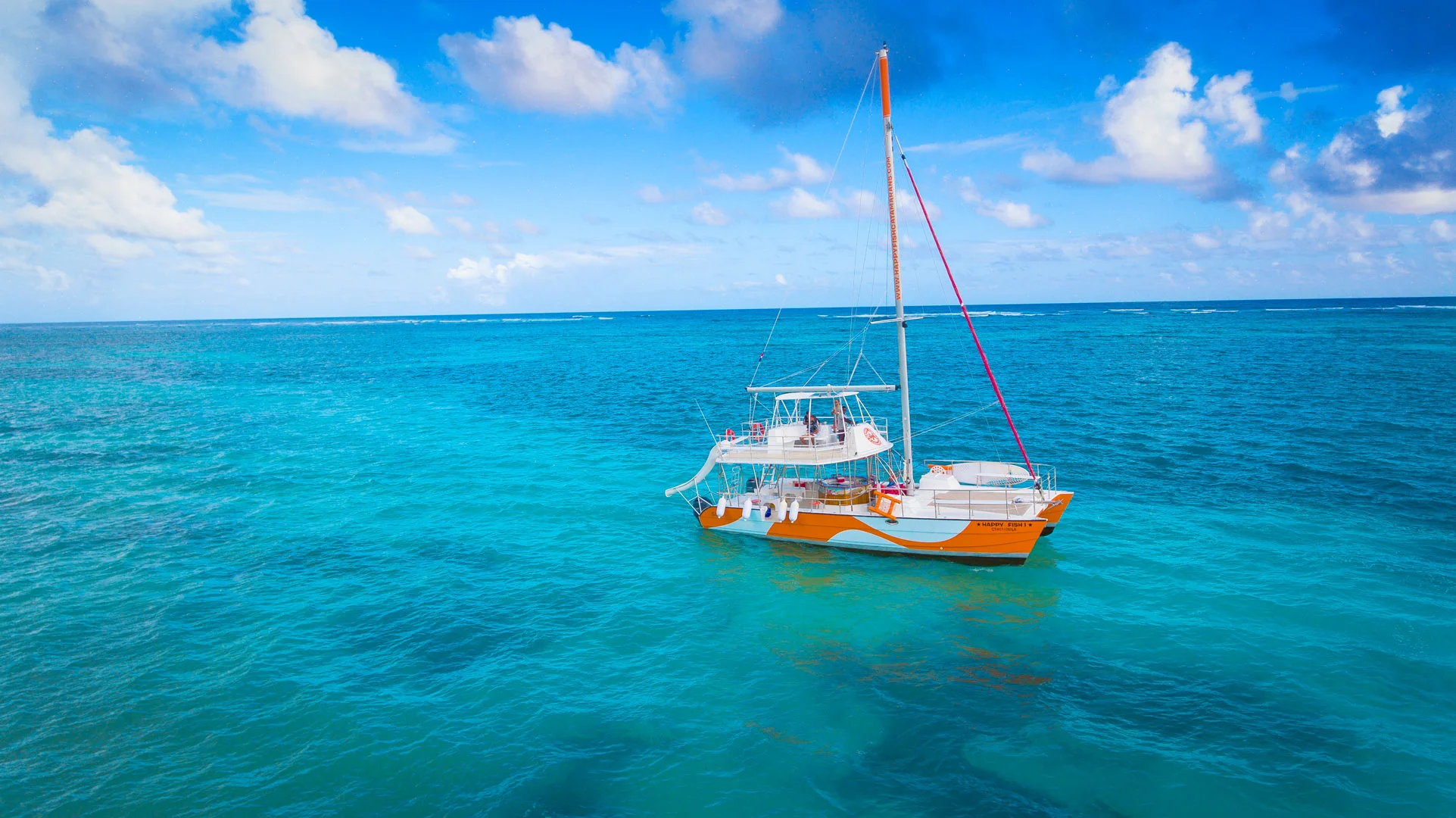 happyfish-1-catamaran-2.jpg