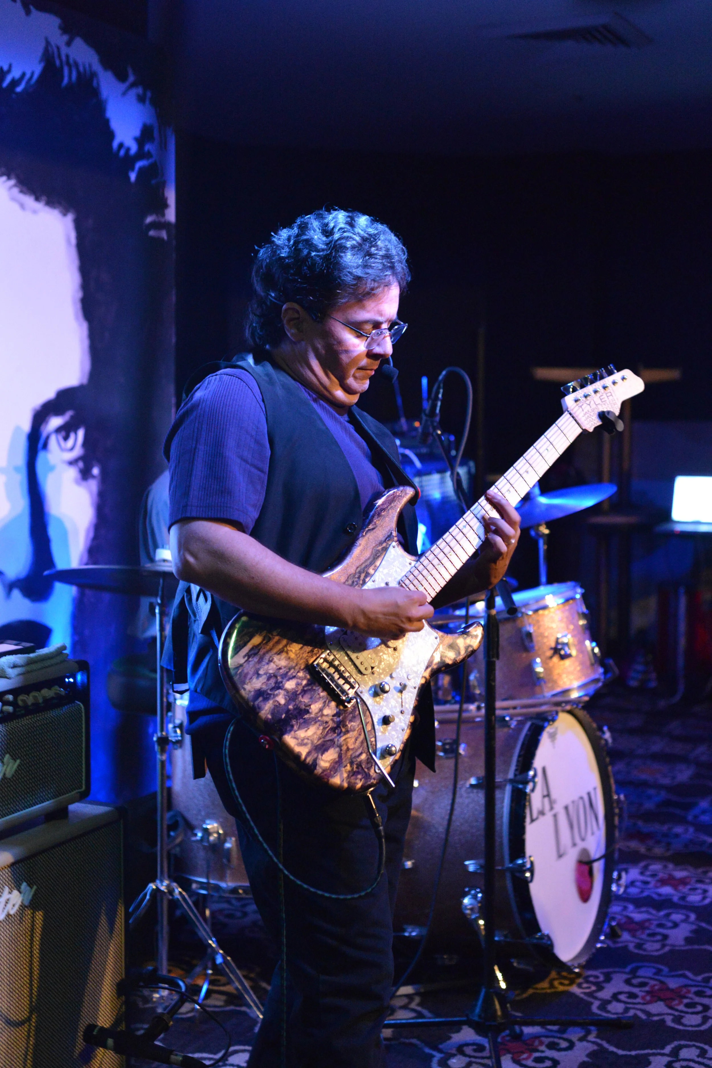  With L.A. Lyon in Burbank at the Holiday Inn Casting Call Lounge 2016. 