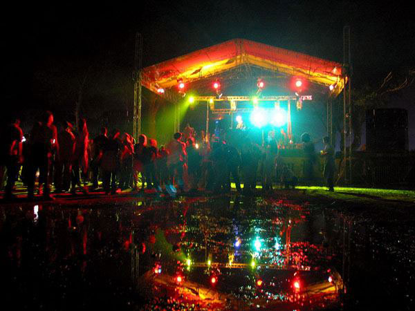 London Xpress Stage