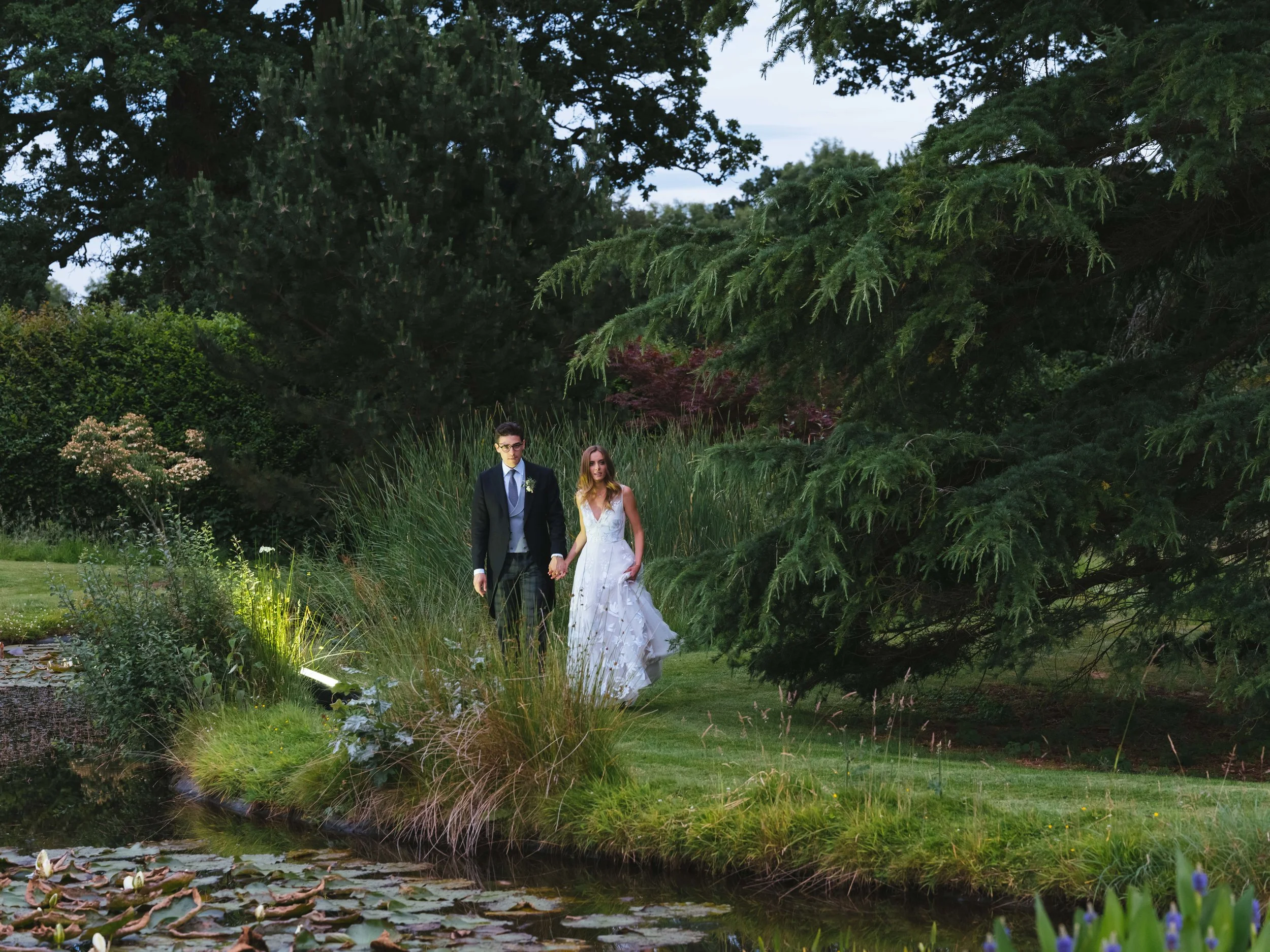 06.23.Lucinda&Jonathan_0118_08790.jpg