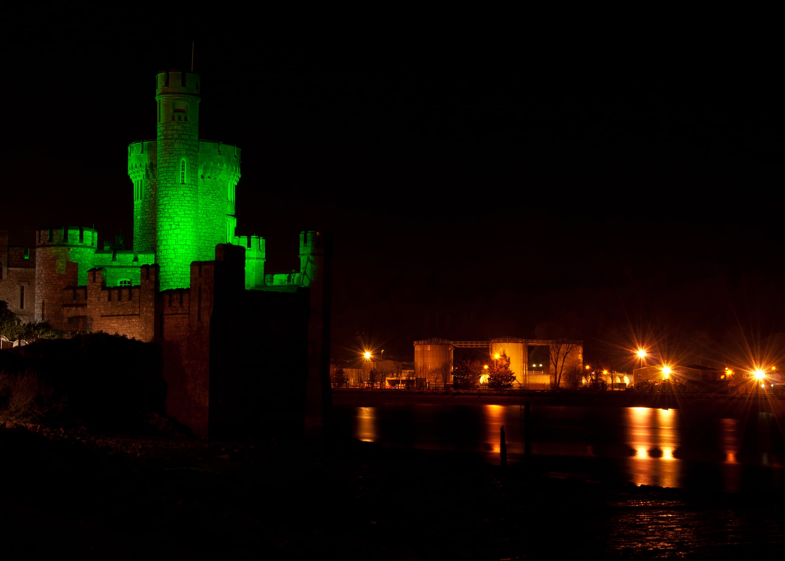Blackrock Castle - everything from the castle to the lights and tanks behind are in focus.