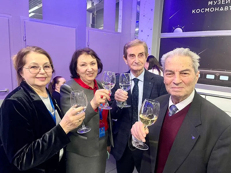 С Людмилой Кузнец, Николаем Александровичем Занегиным и Геннадием Ашотовичем Амирьянцем