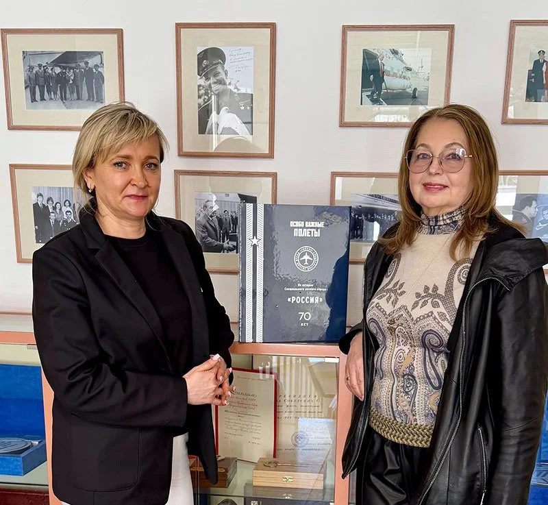 С Ириной Гнутовой, председателем профсоюза СЛО, членом редколлегии издания