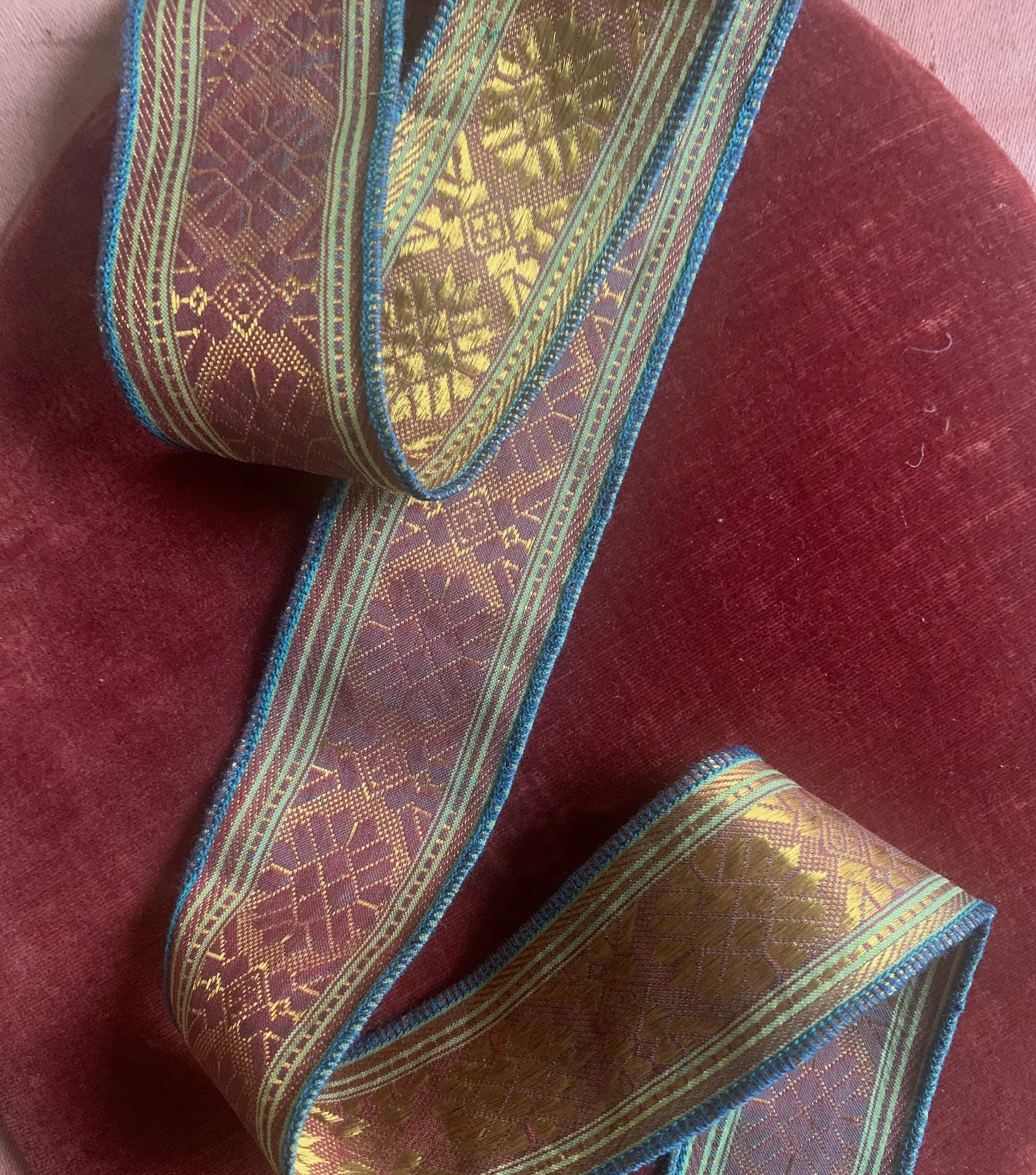 ribbon 3.jpg
