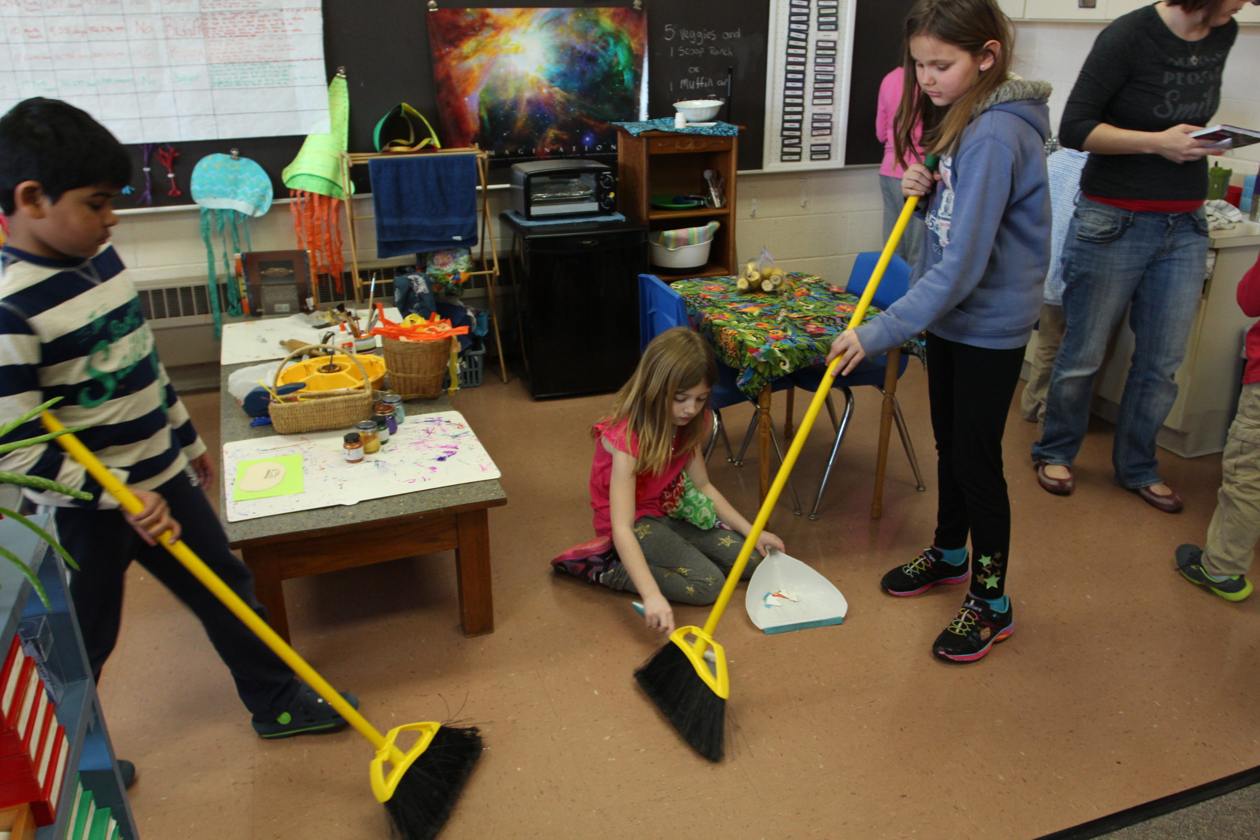   Awareness of others grows into respect for communal space:  &nbsp;At all levels children help clean and maintain the classroom. They understand the need to put materials away, making them available for the next friend to use. By the 3rd year of pri