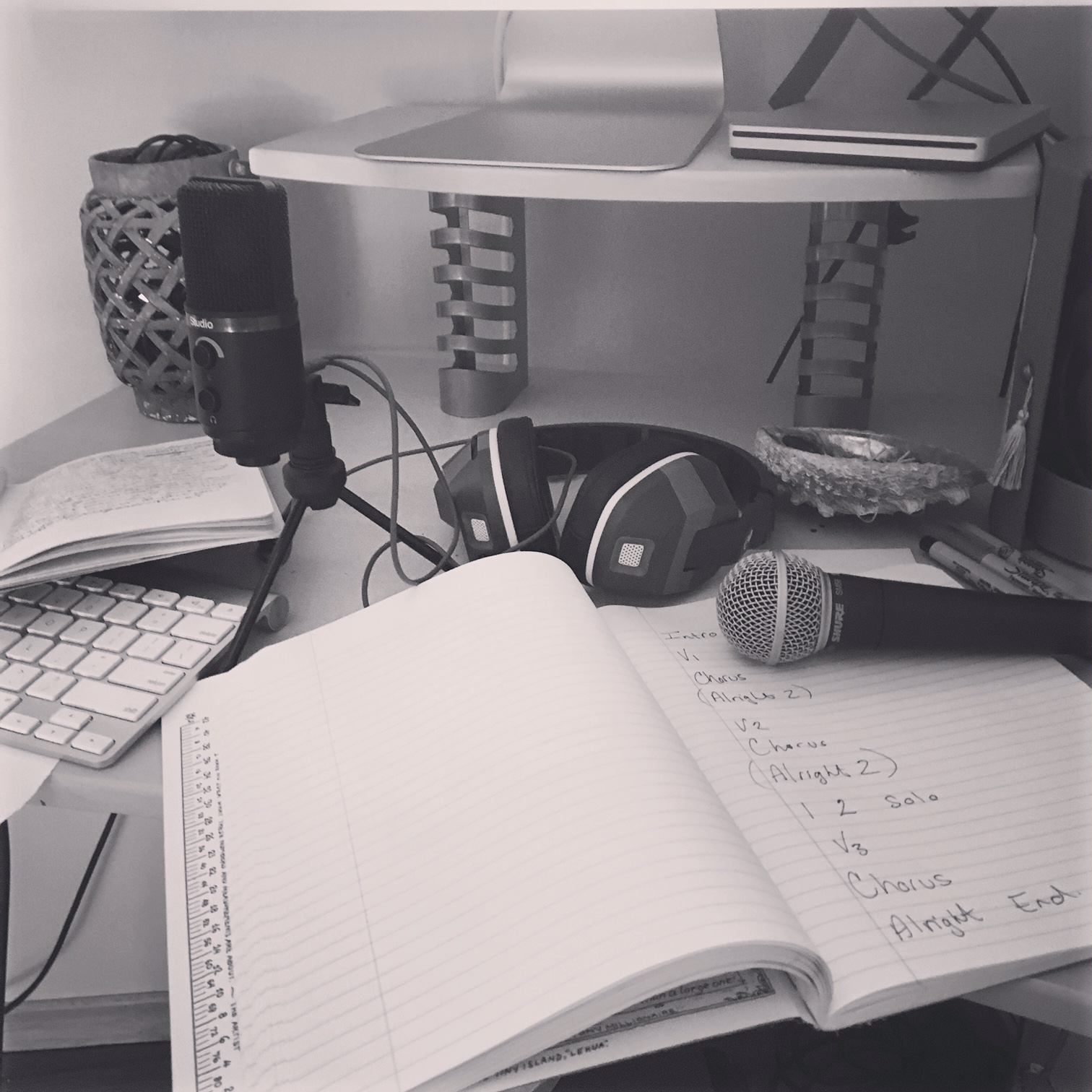 my desk looking quite clean and organized in this pic