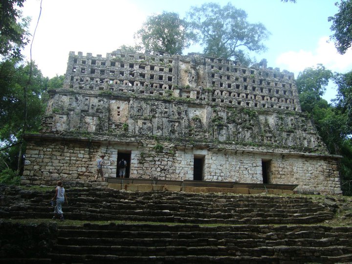 YAXCHILAN 2.jpg