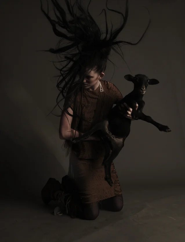 CAVE PEOPLE 3802.jpg