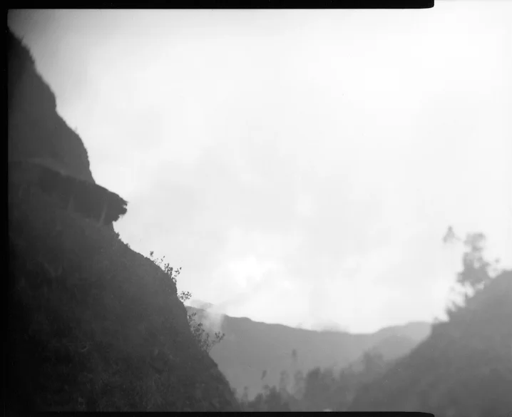 lares_dayhut.jpg