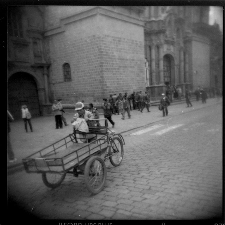 cusco_cartplaza.jpg