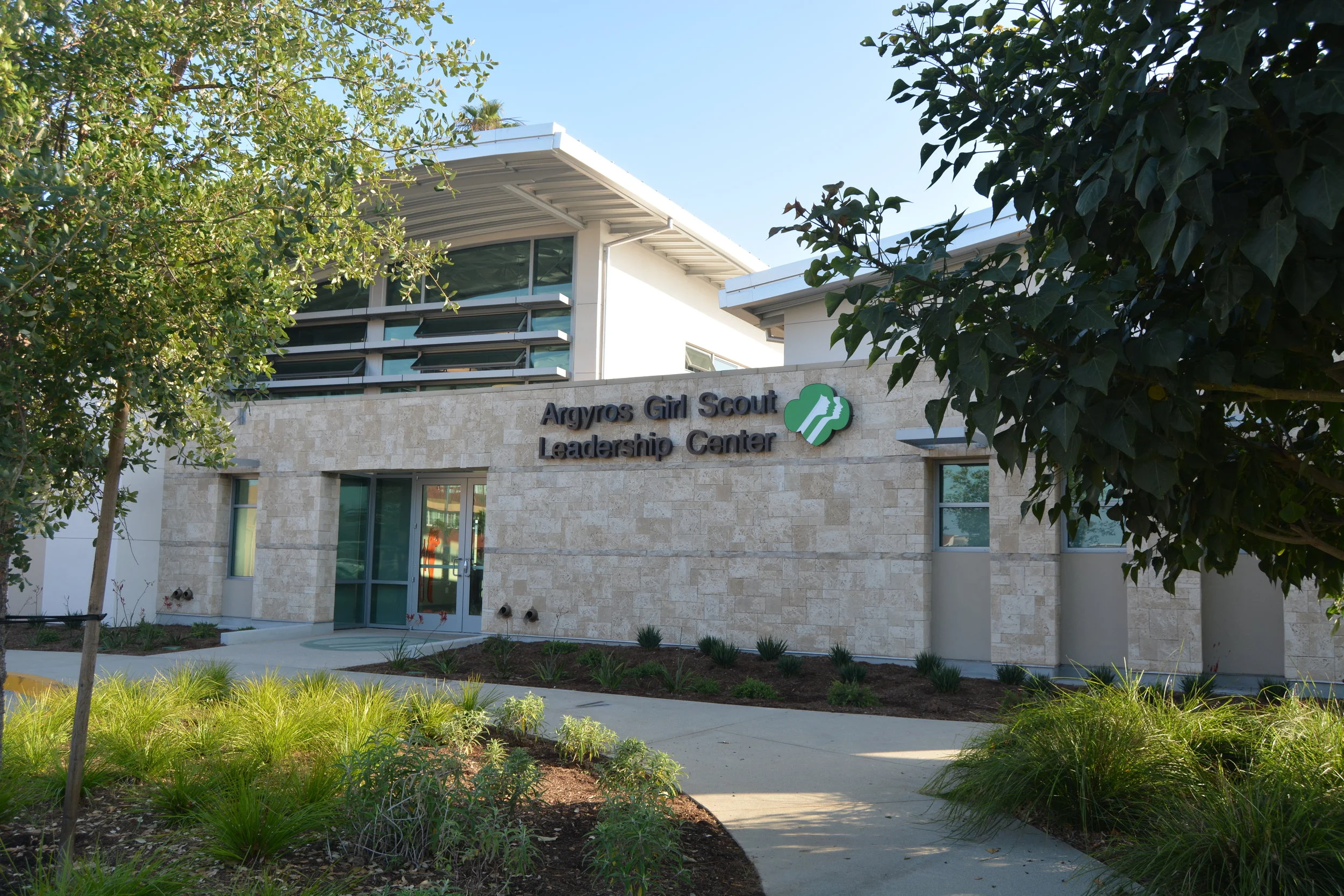  Girl Scout Leadership Center