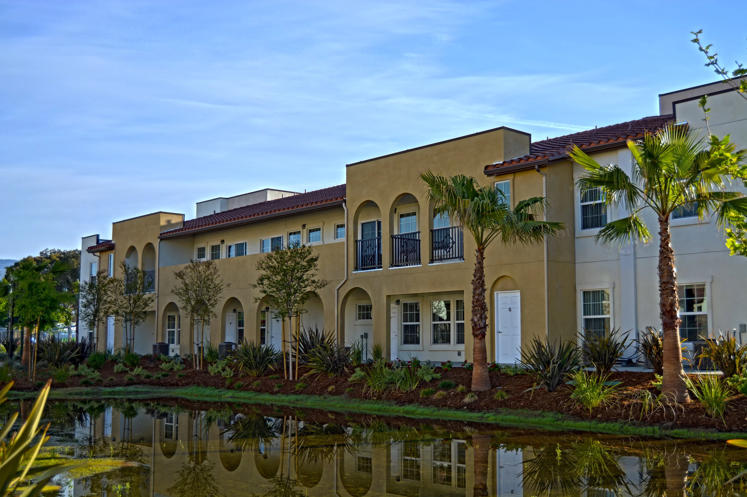 Perera_HUD_Valencia_Grove.jpg