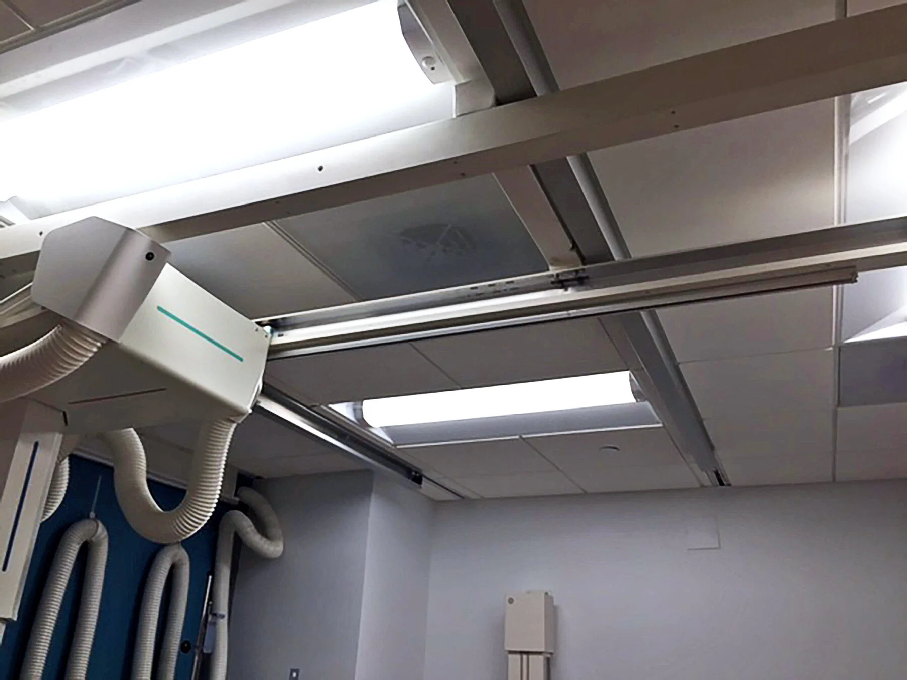 CedarsSinai 9090 Wilshire Suite 200 Equipment Replacement — Perera