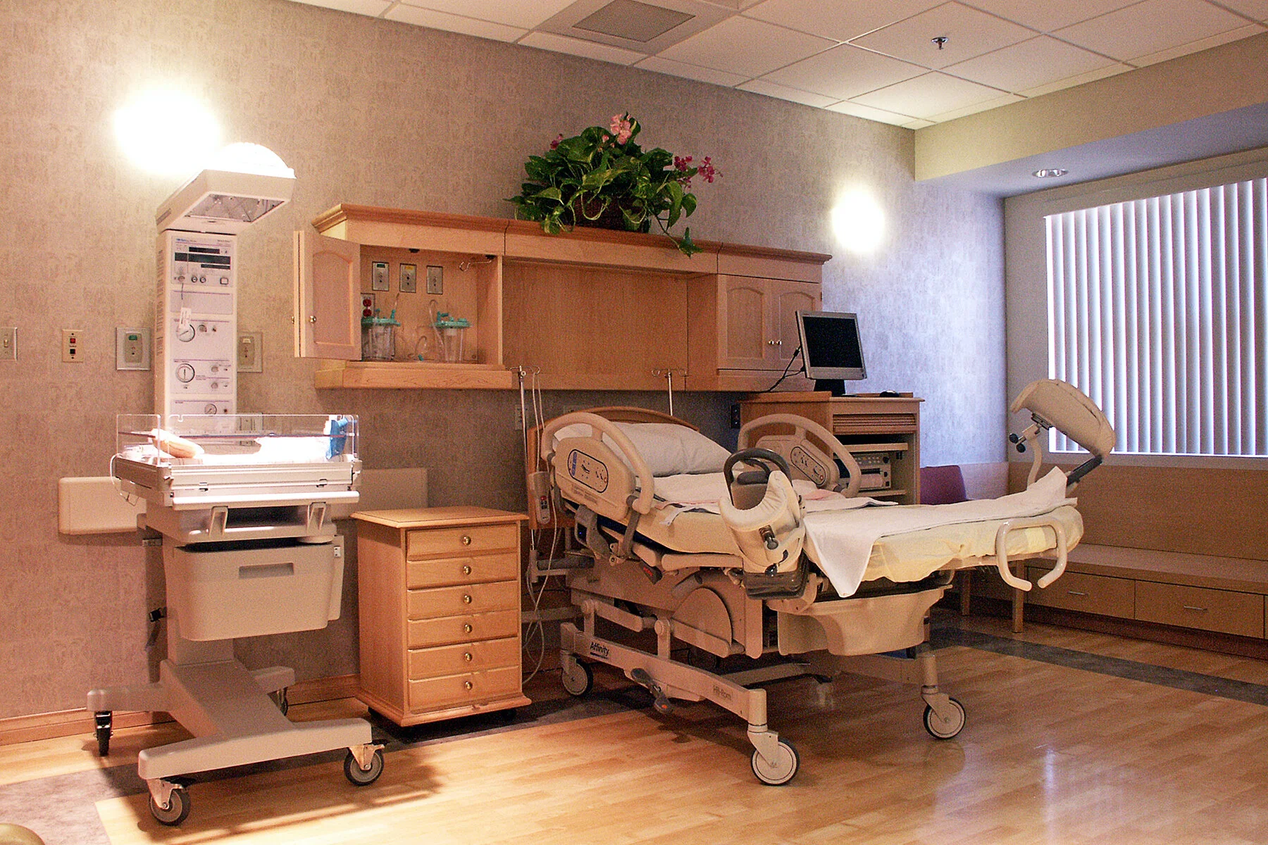 Delivery Room Rvt Block Labor And Delivery Room Design