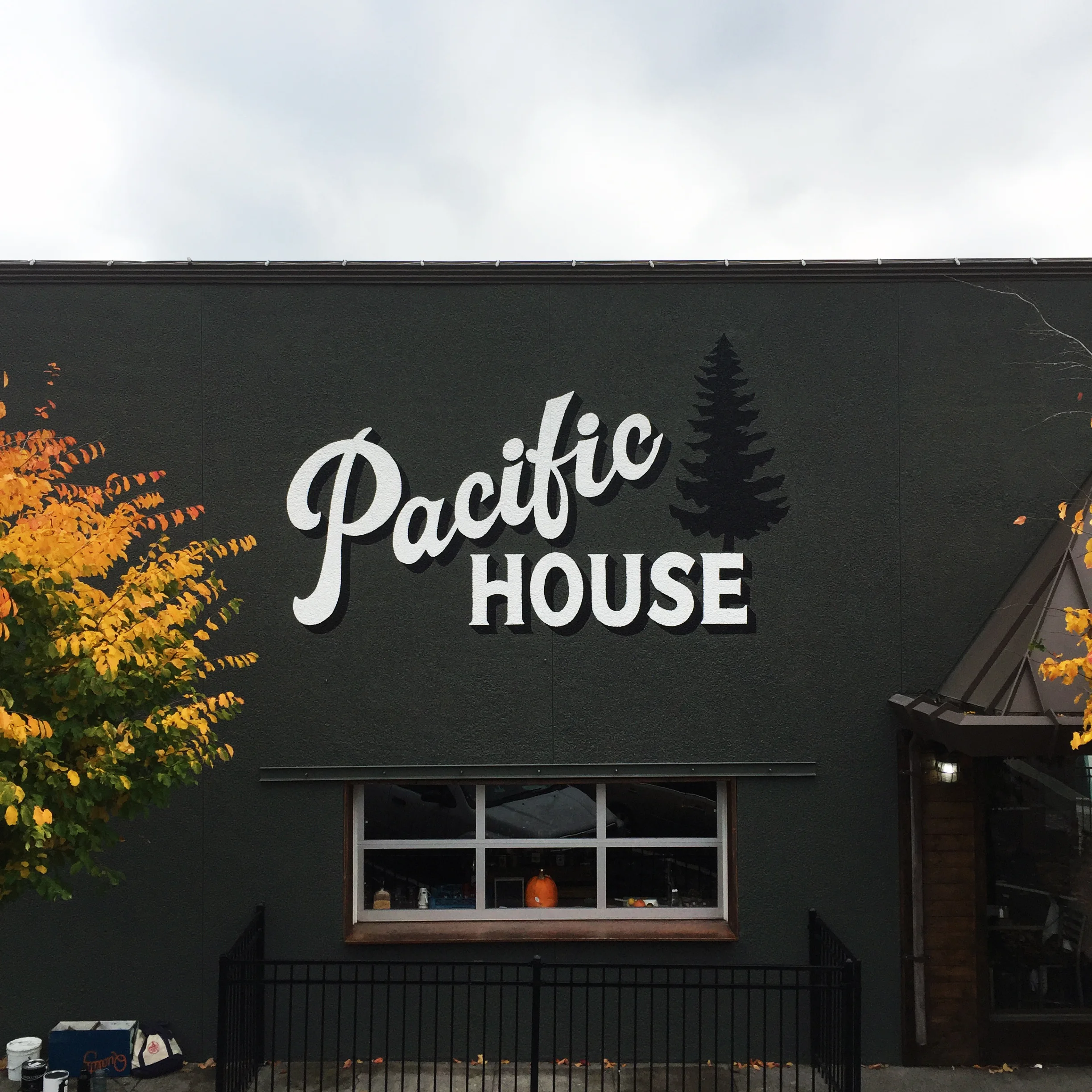 PacificHouse01.jpg