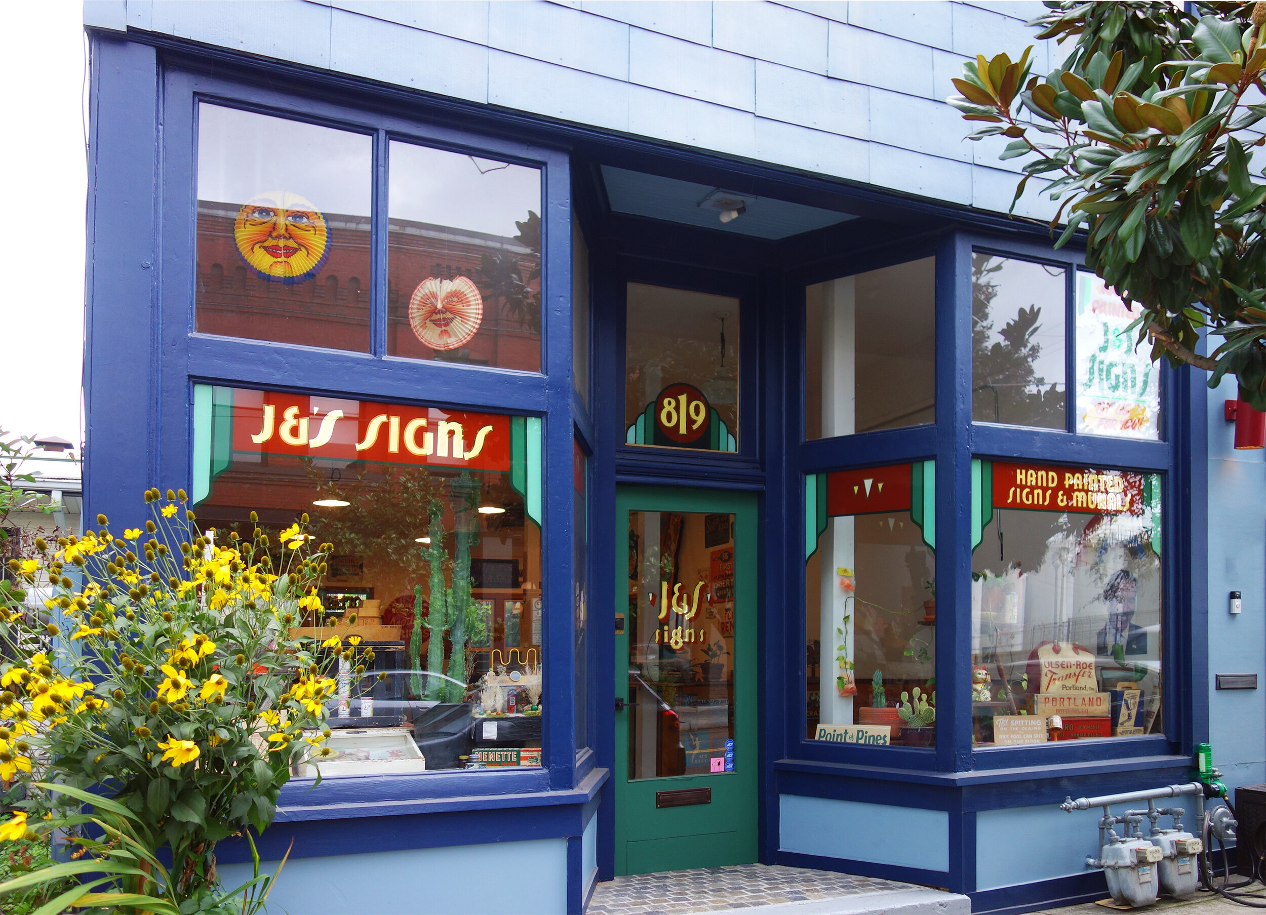 J&SSignsShop06.jpg
