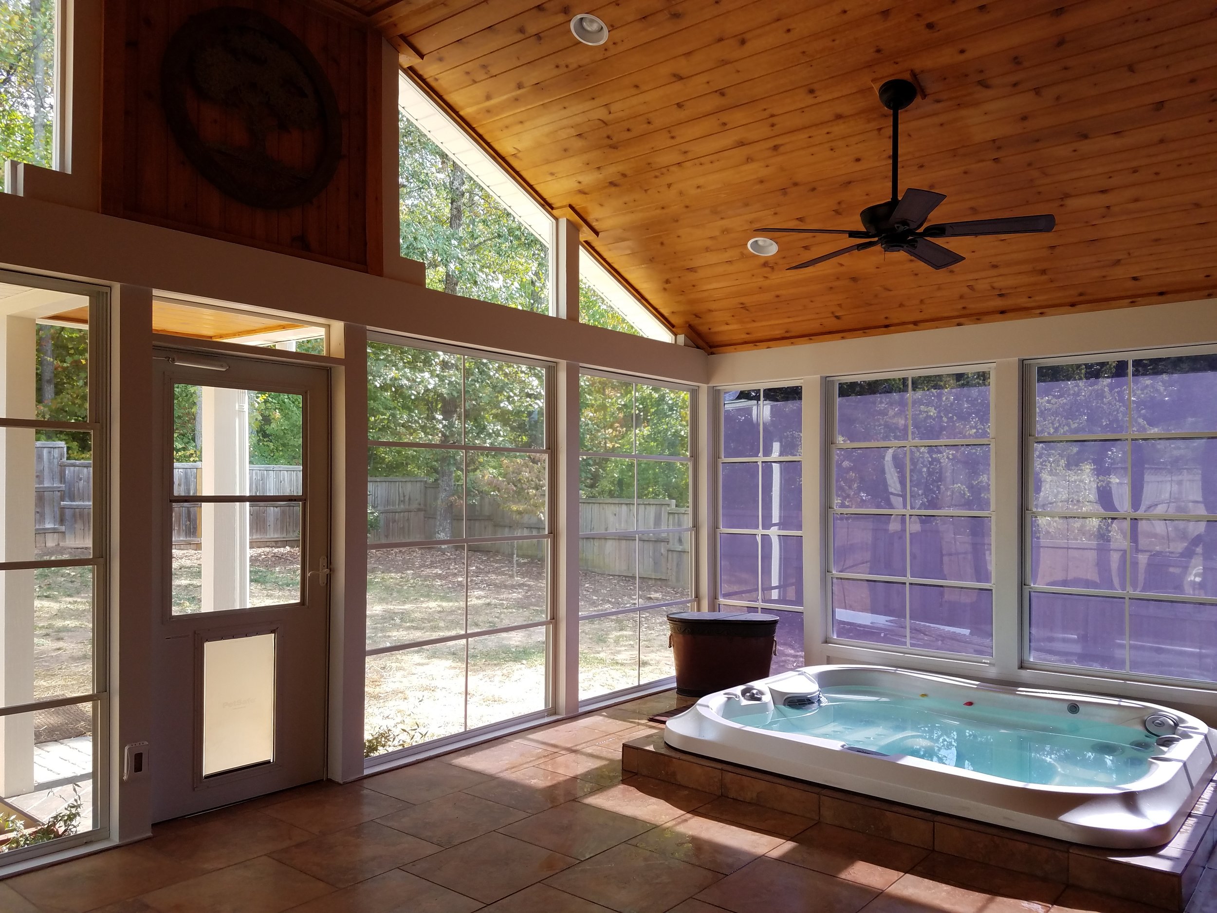 Screened Porch with Hot Tub and EZE Breeze Windows — DeckScapes Hot Tub In Screened In Porch