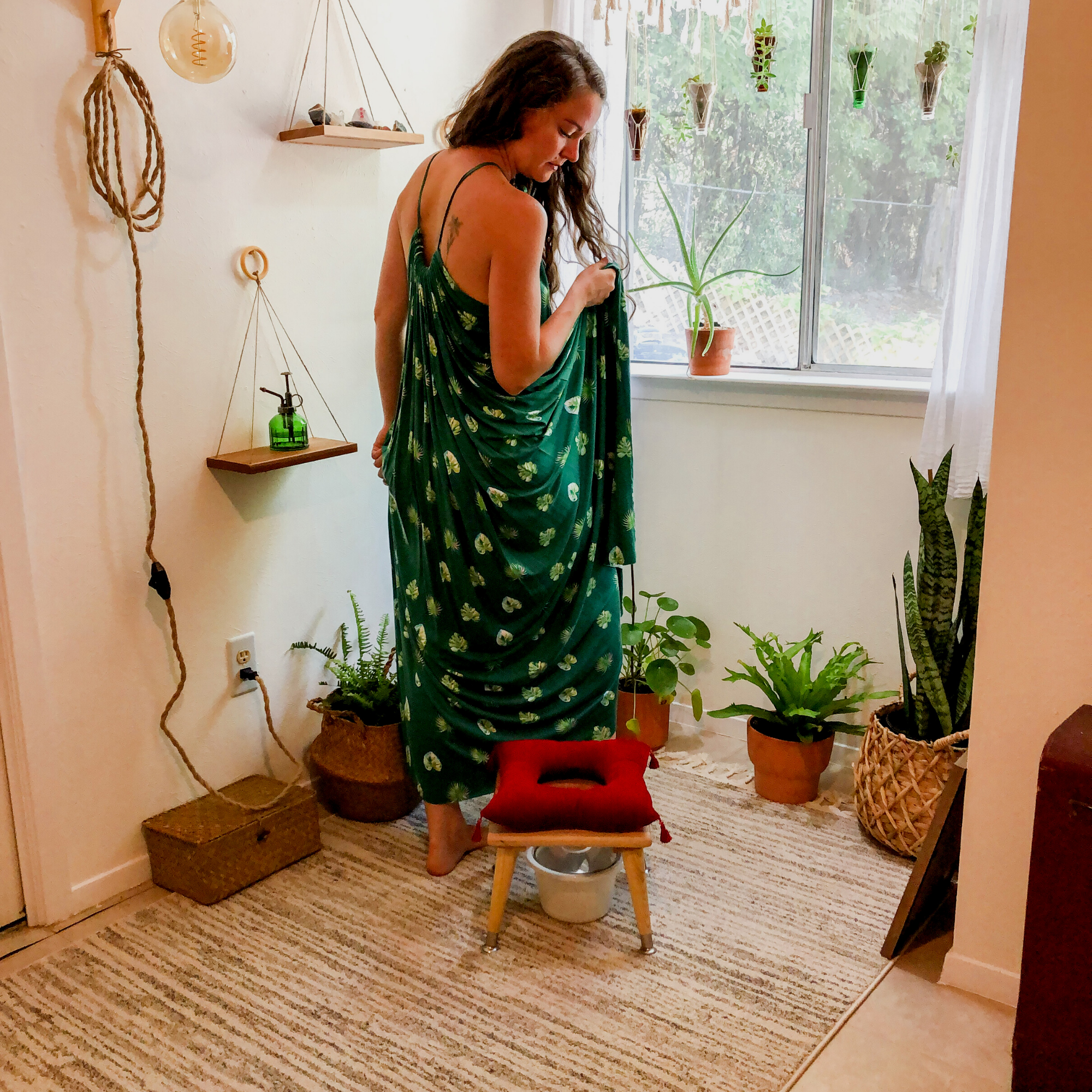 Vaginal Steaming with a sarong instead of cloak