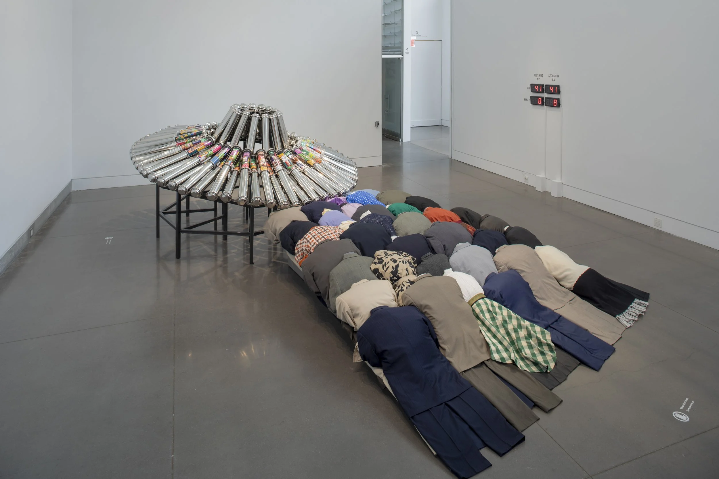 Makibaka Installation-Galler 5-alternate view.jpg