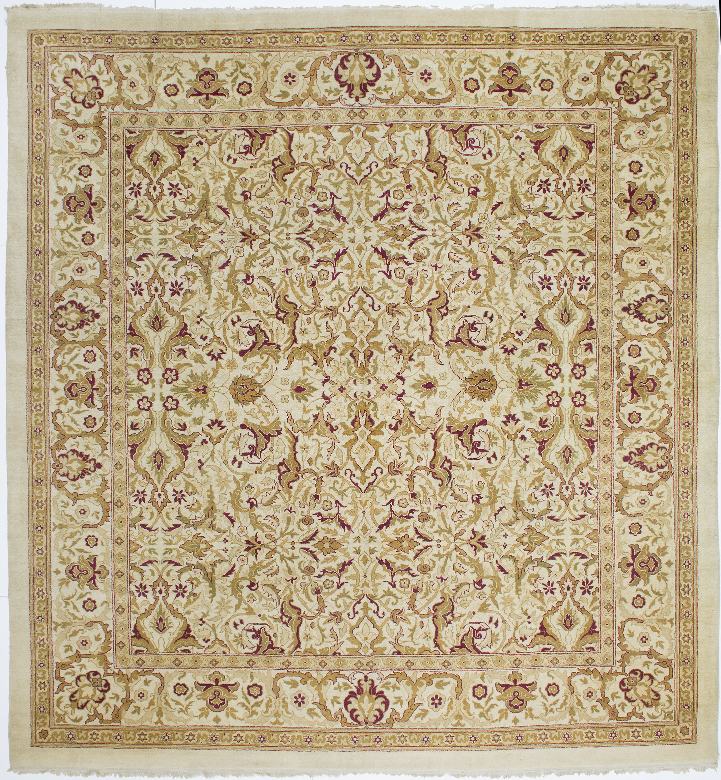 Amritsar Carpet 10' 10" x 10' 1" 