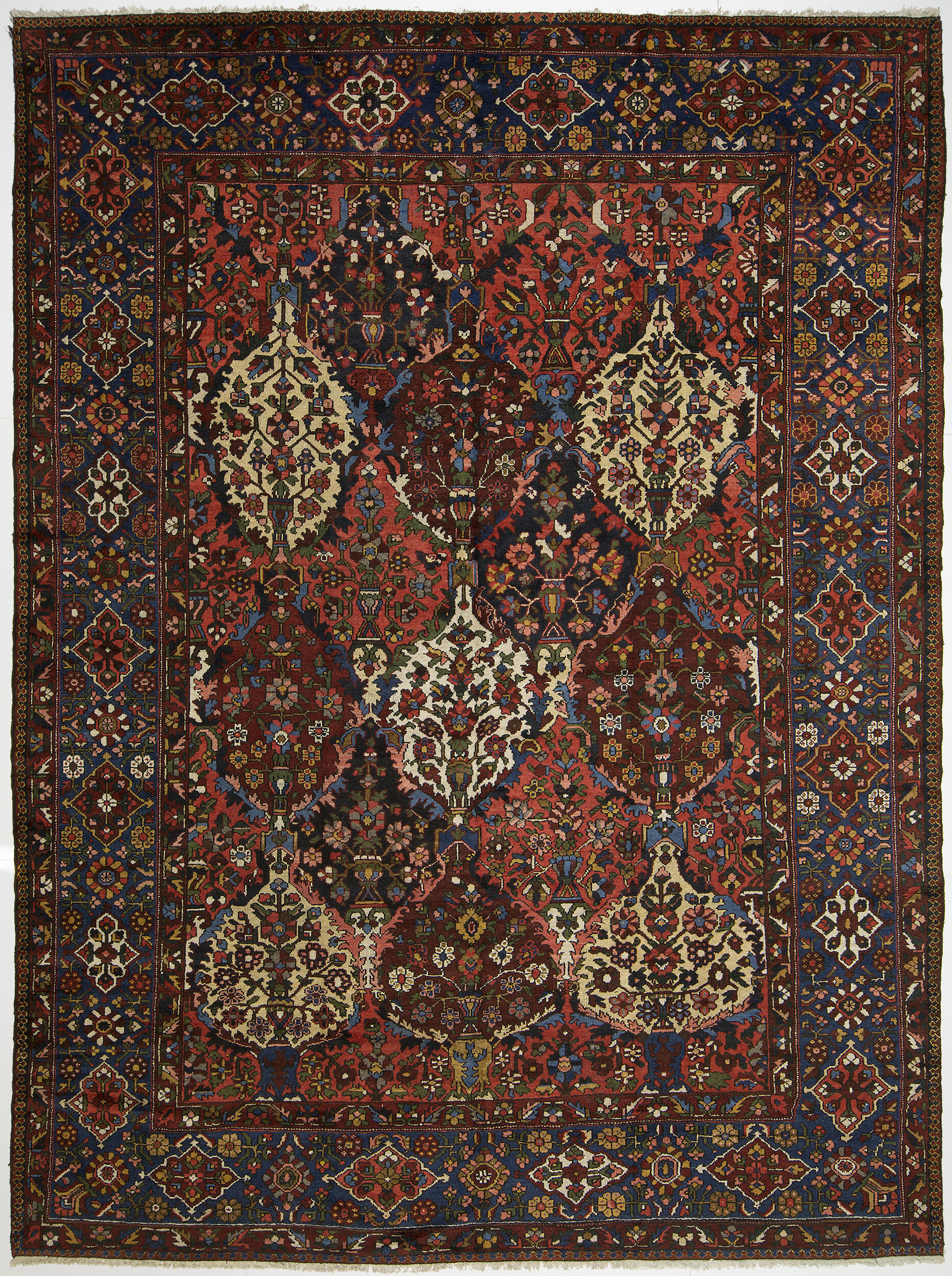 Bakhtiari Carpet 14' 0" x 10' 4" 