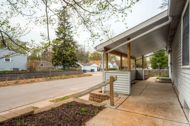 5756 Upton Ave S Minneapolis-small-004-3-Front Patio-666x445-72dpi.jpg