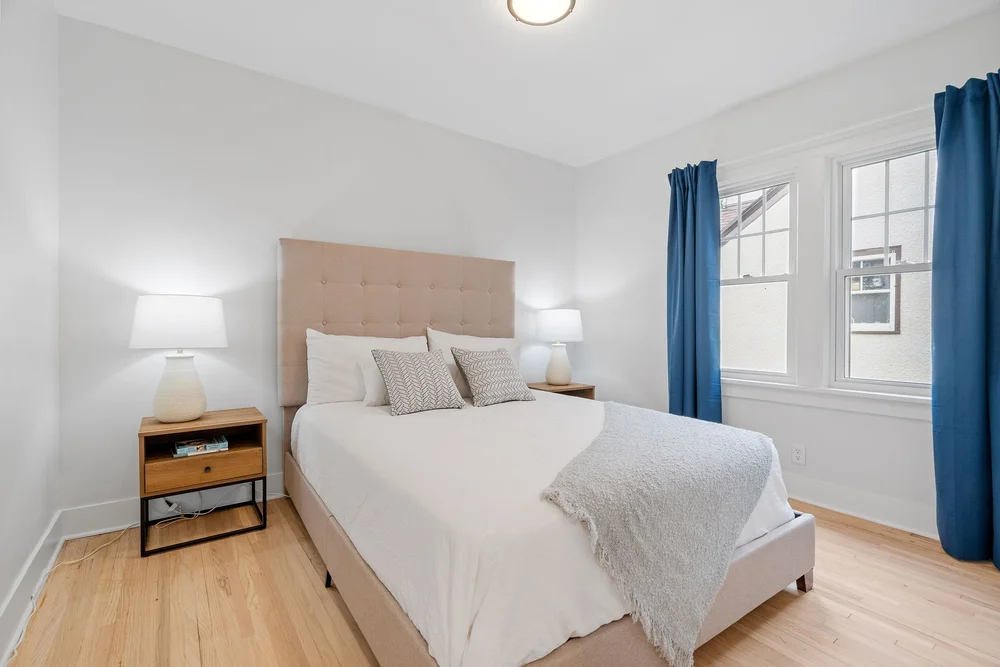 27-web-or-mls-5216 Drew Ave S Print-23.jpg