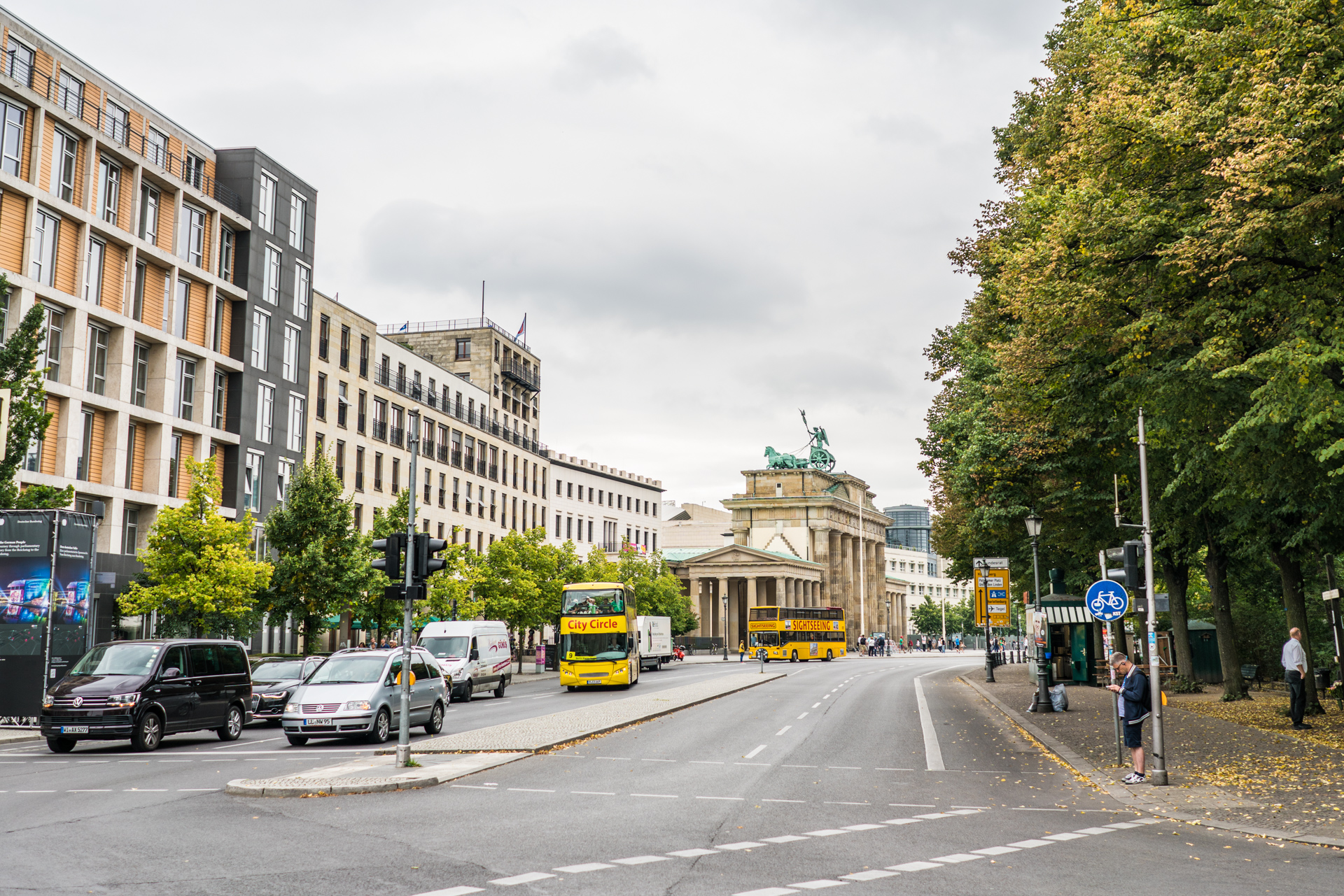 Ebertstraße with the Tiergarten on the right.