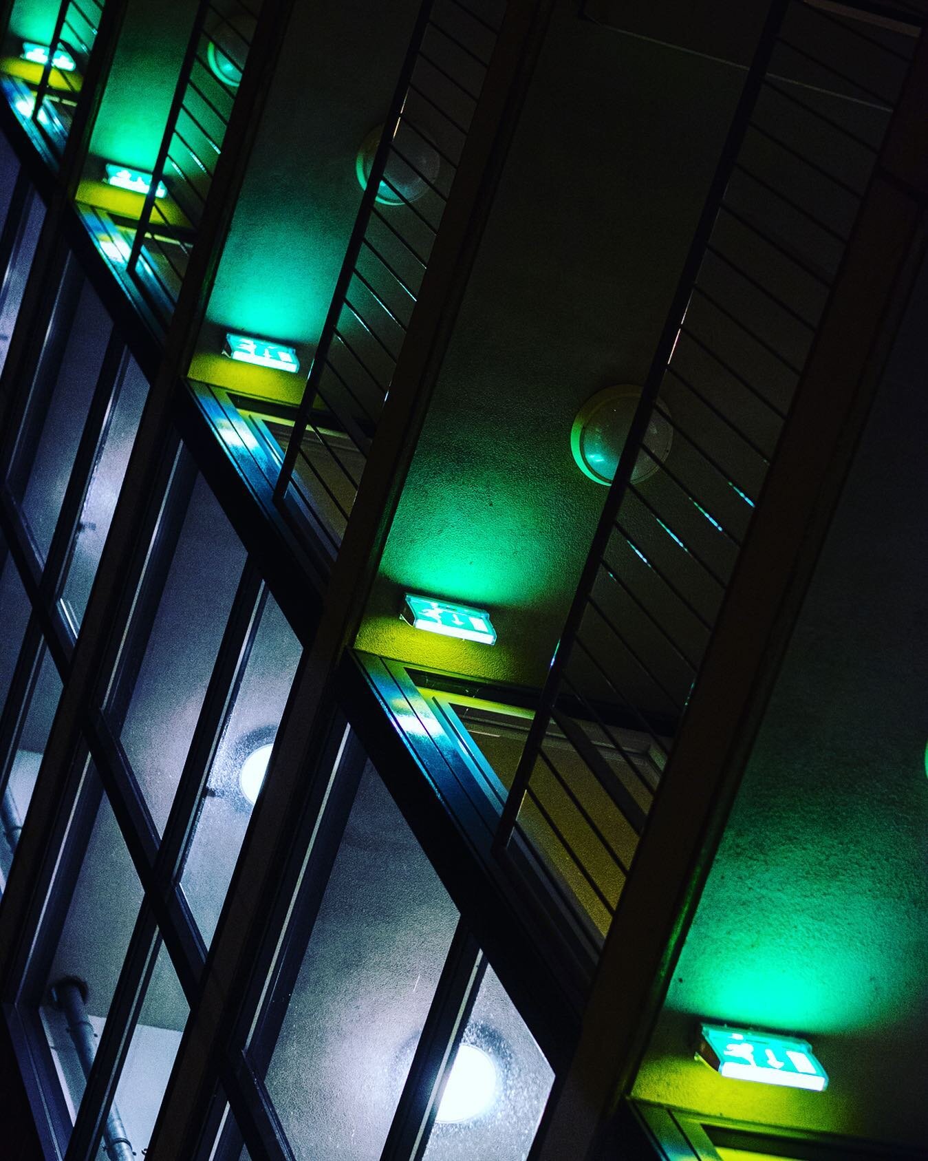 Exit.

#exit #light #repetition #sign #green #diagonal #fiji #fujifilm #xt1 #xf56 #color #architecture #nightphotography