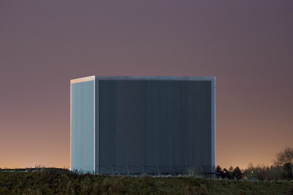 monolith_01.jpg