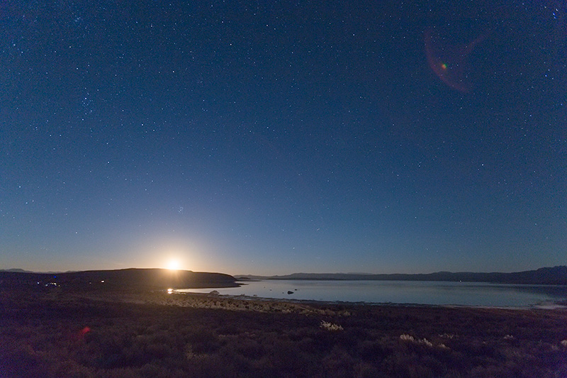 moonrise-mono-lake.jpg