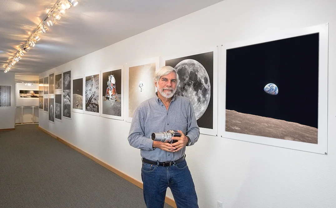 In the Apollo Gallery..