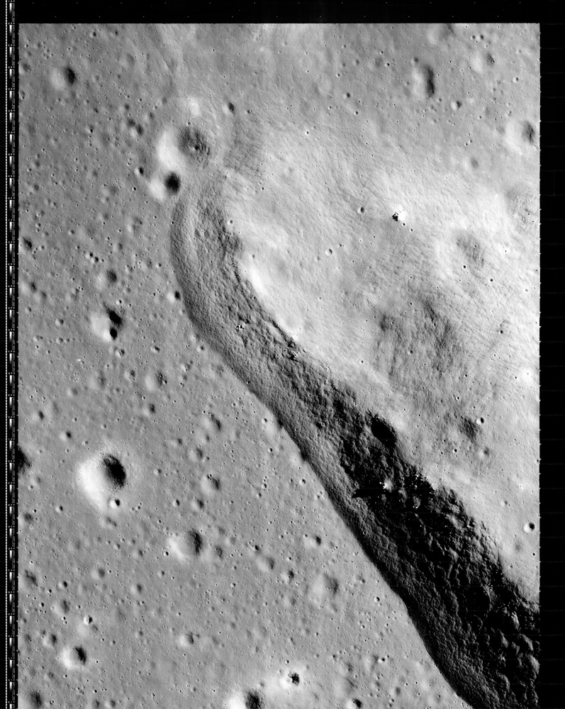 Lunar Orbiter Frame 3199_H3. February 1967.