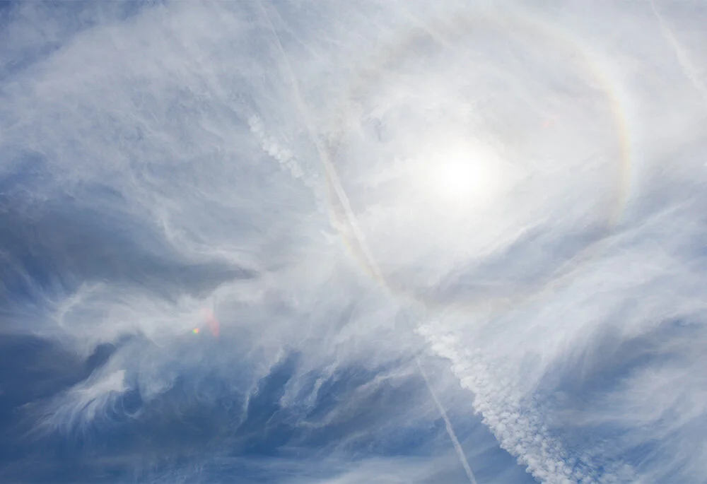 Sunbow and Contrail. Pacifica . 2019. Canon EOS 5DSr.