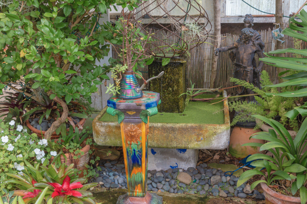 Fountain. Shelldance Orchid Gardens. 2020. Canon 5DSr.