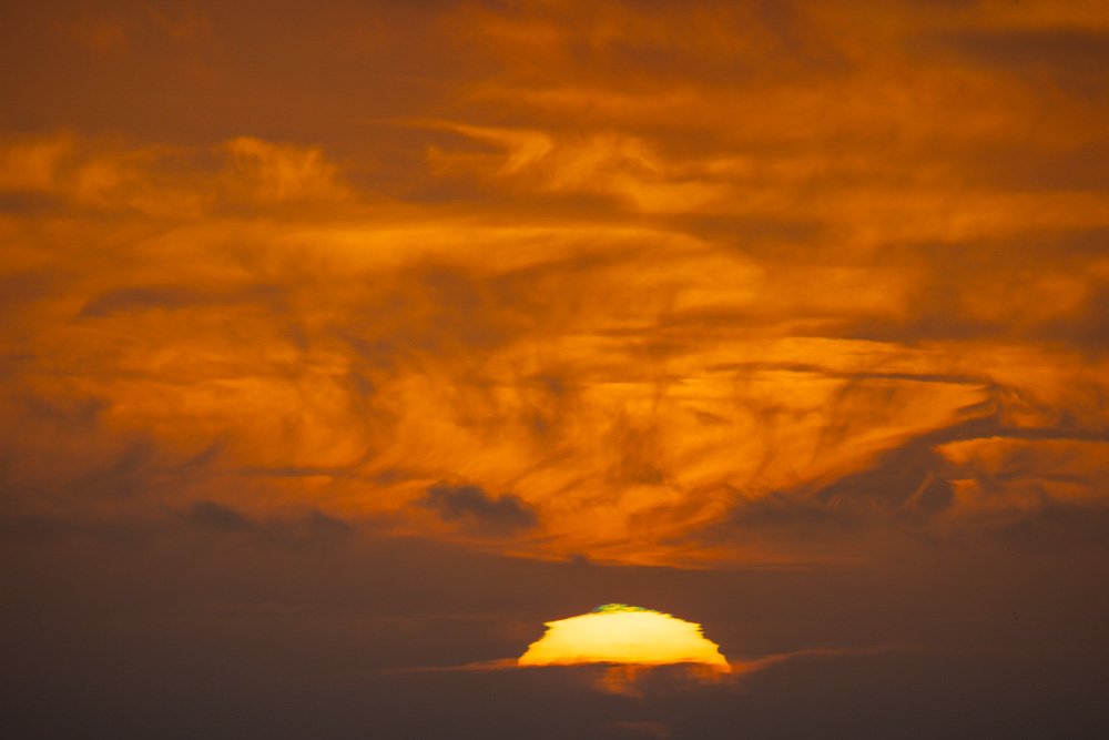 20231024_setting-sun-clouds_0028.jpg