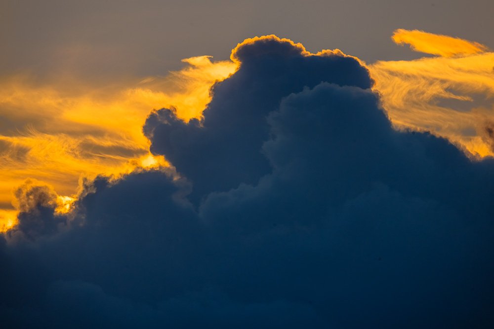 20231130_sunset-rim-clouds_0040.jpg