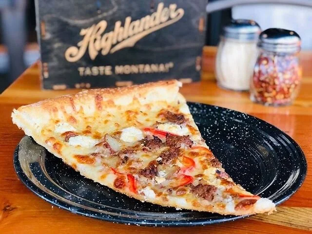 What's on the menu? 🍕🥗🍺
We're running take out only tonight from 4-7, order ONLINE at highlanderbeer.com/to-go anytime after 3:30 to get a free 32oz crowler with your meal! We have two specialty pizzas to choose from this week and they're definite