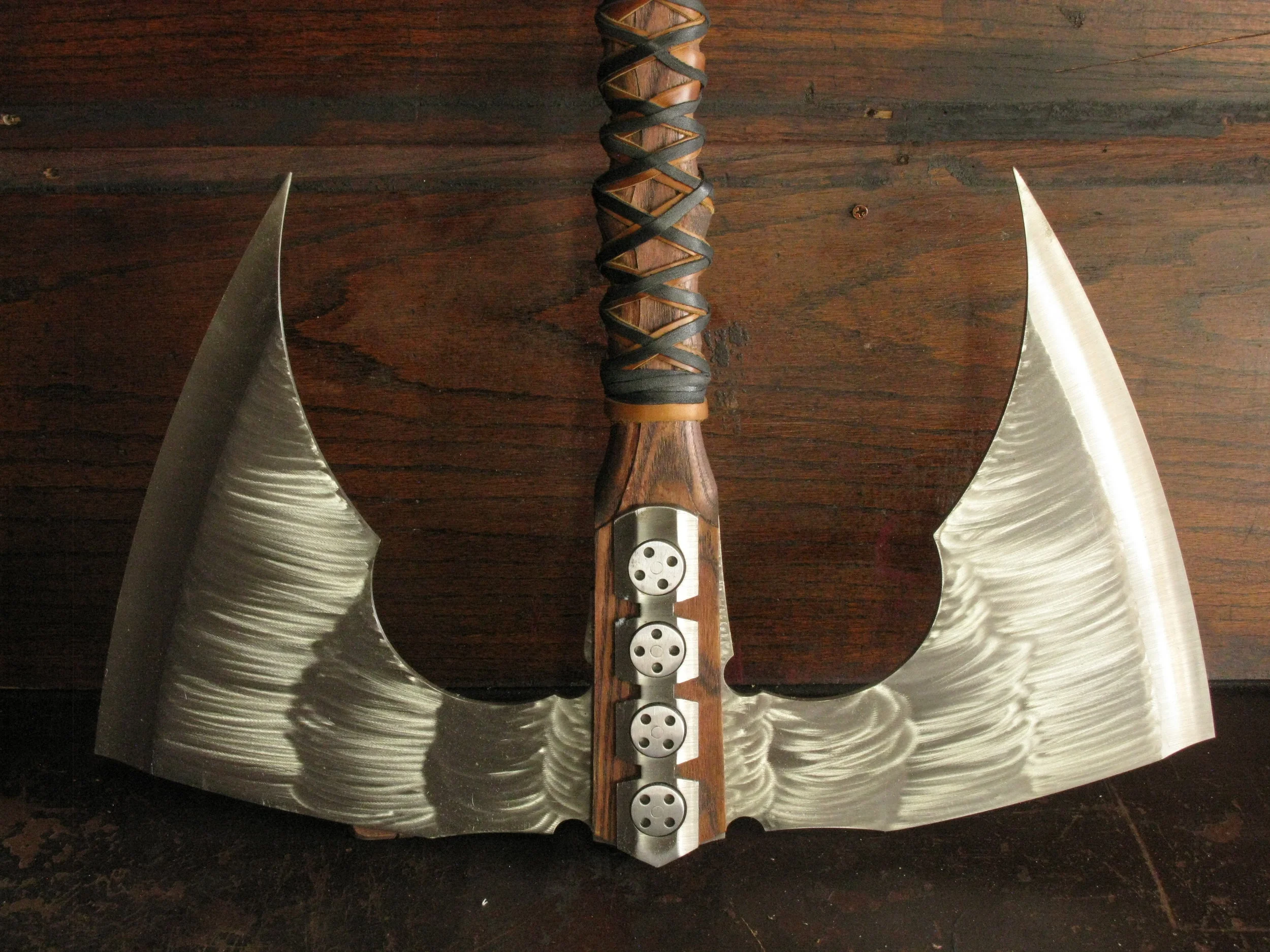 winged-battle-axe-archangel-steel