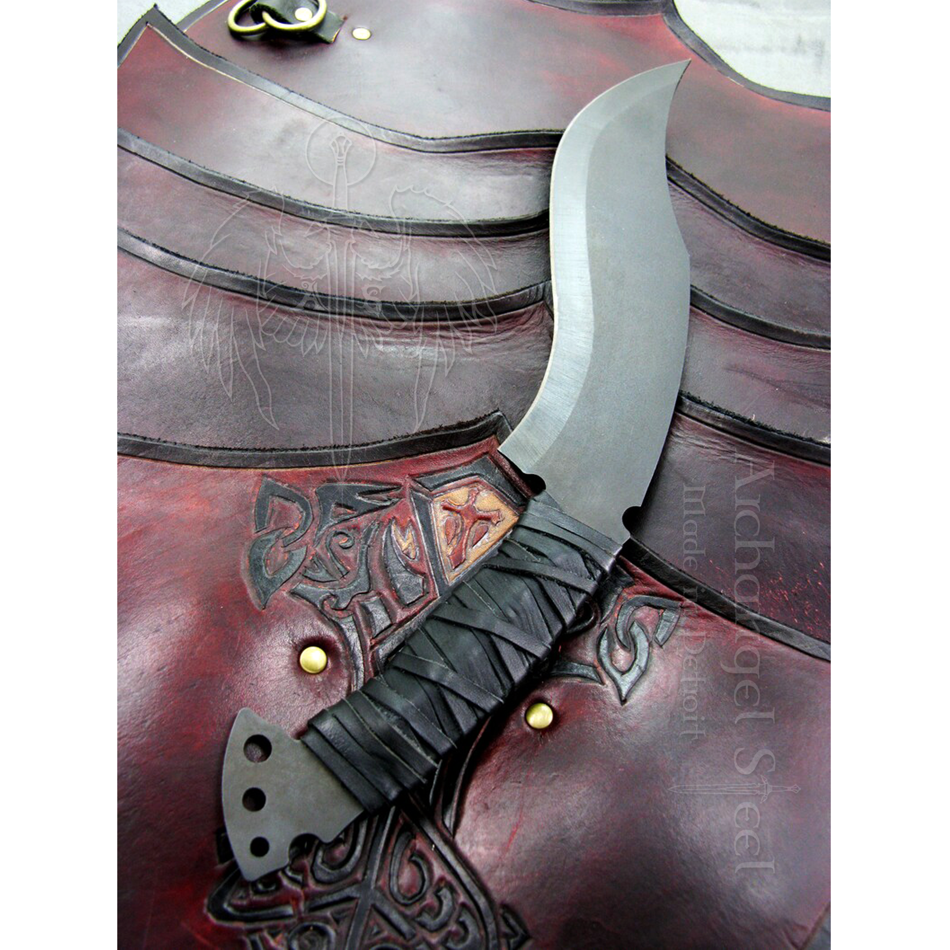 Large Kukri Square 02.png