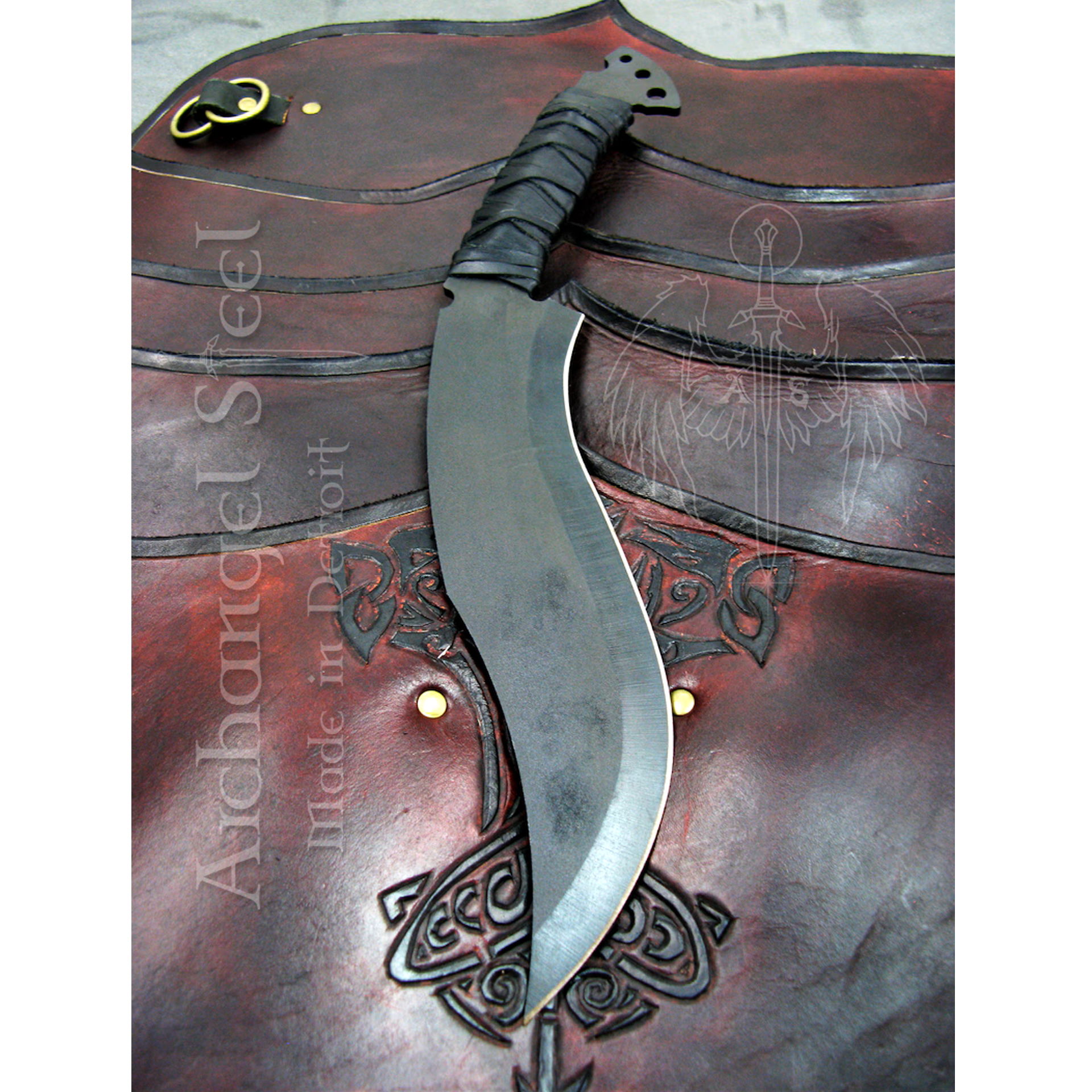 Large Kukri Square.png