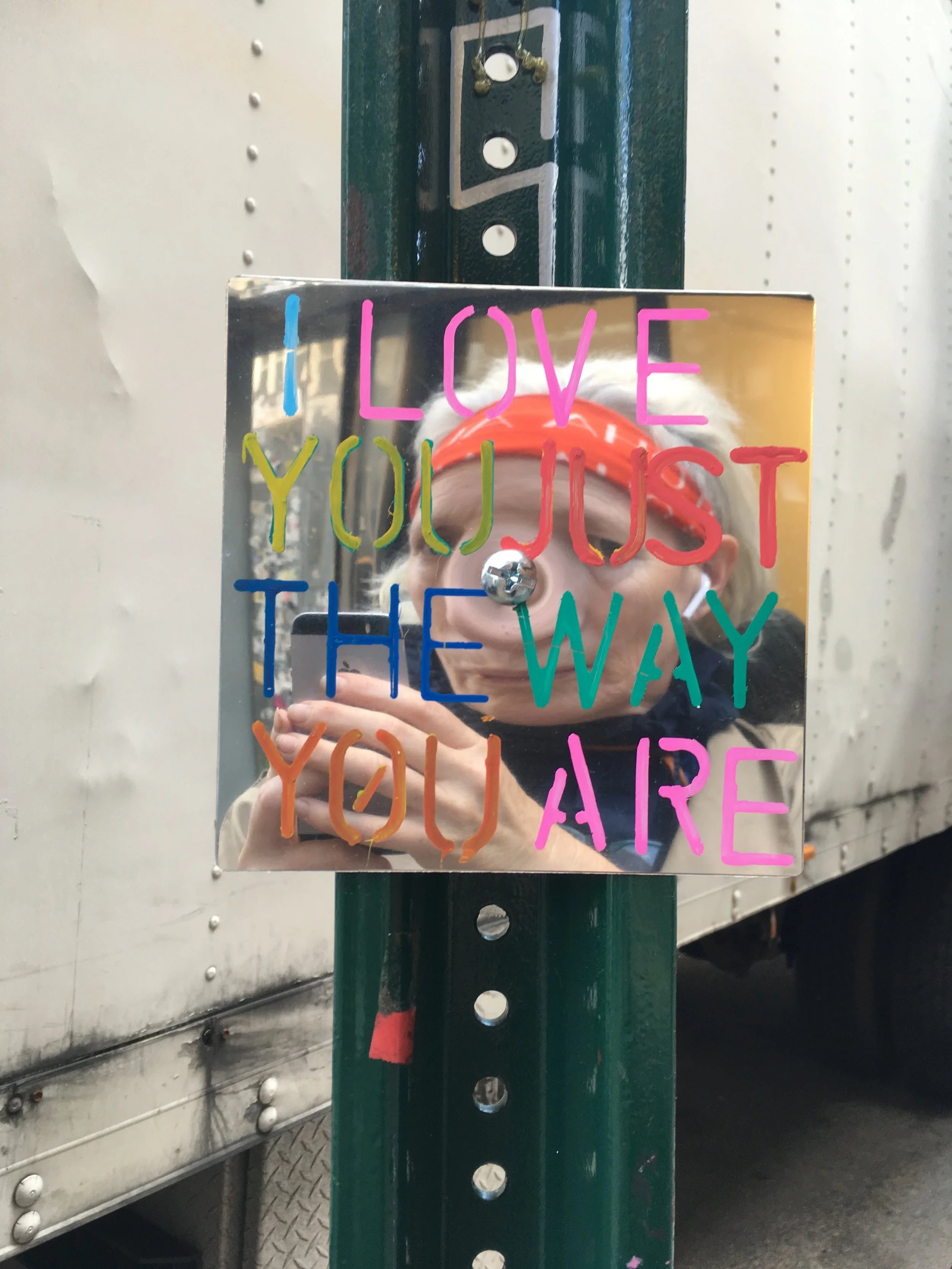 mirroriloveyou.jpg