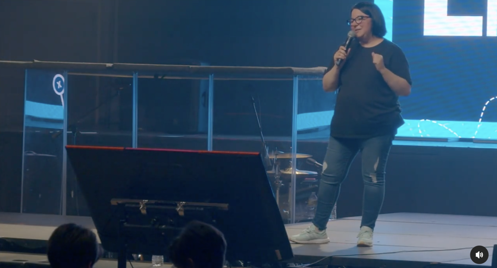 Michelle Pullins speaking to kids