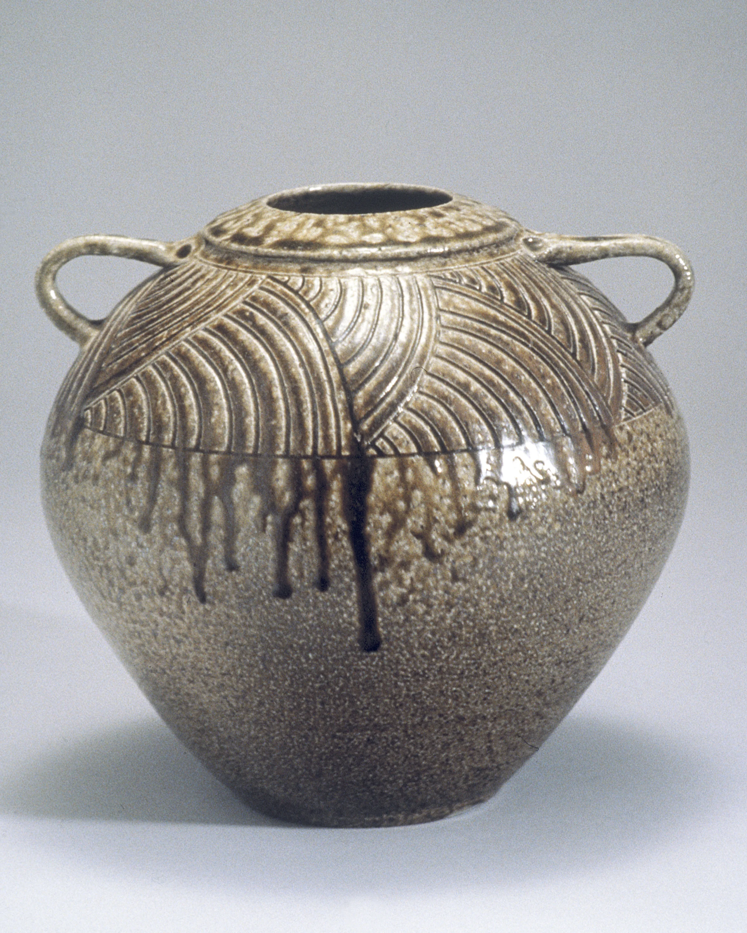 Chinese Urn Salt.jpg