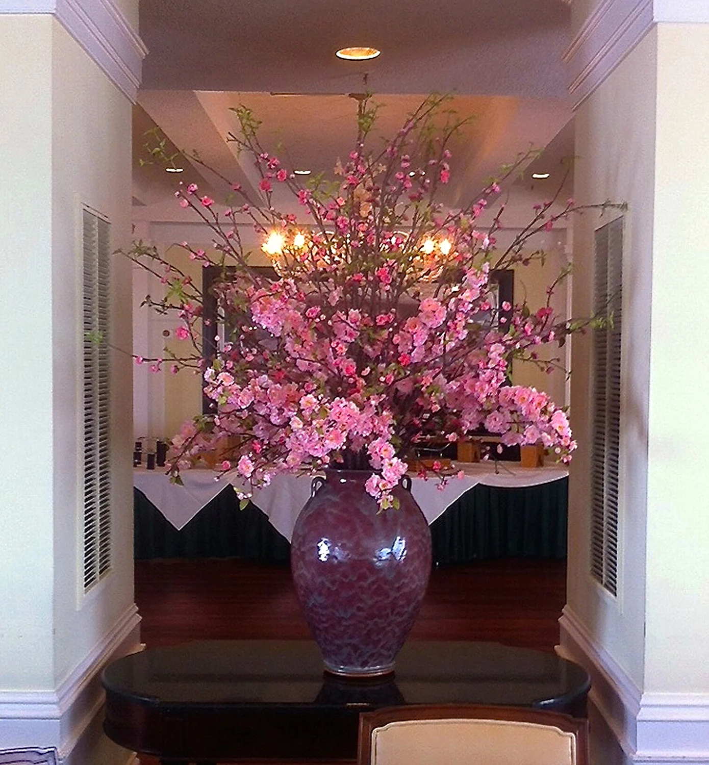 A vase by Ben Owen III served as centerpiece during the US Open at Pinehurst Resort.