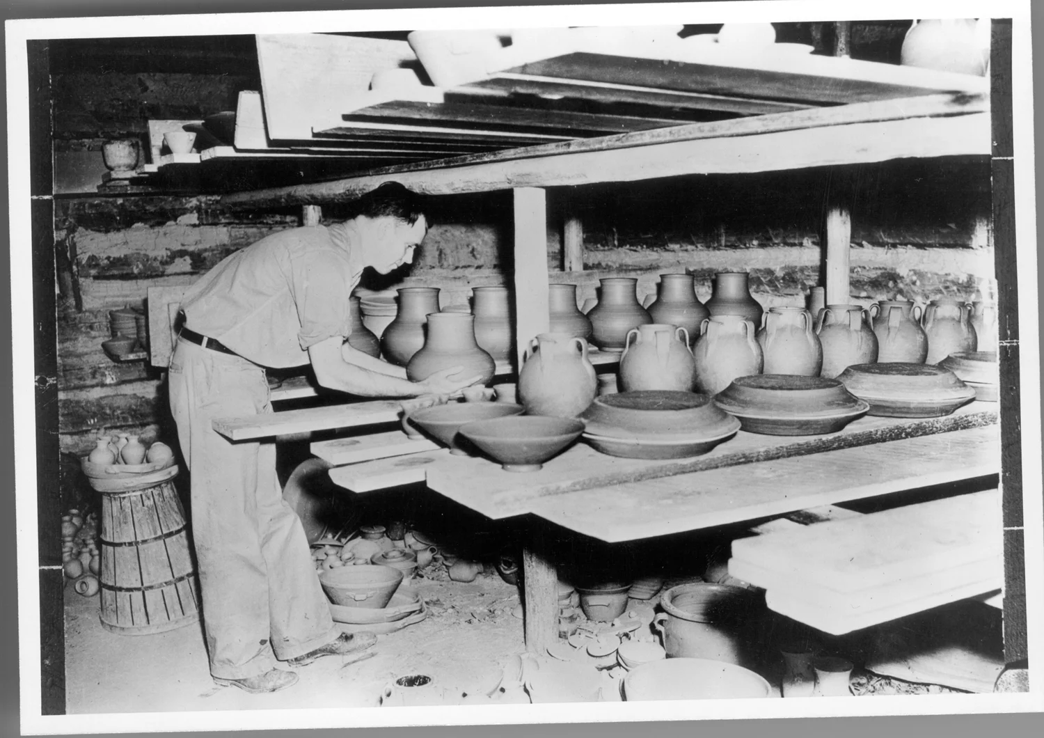 Ben Owen Sr. at work in Studio at Jugtown, 1930s.jpg